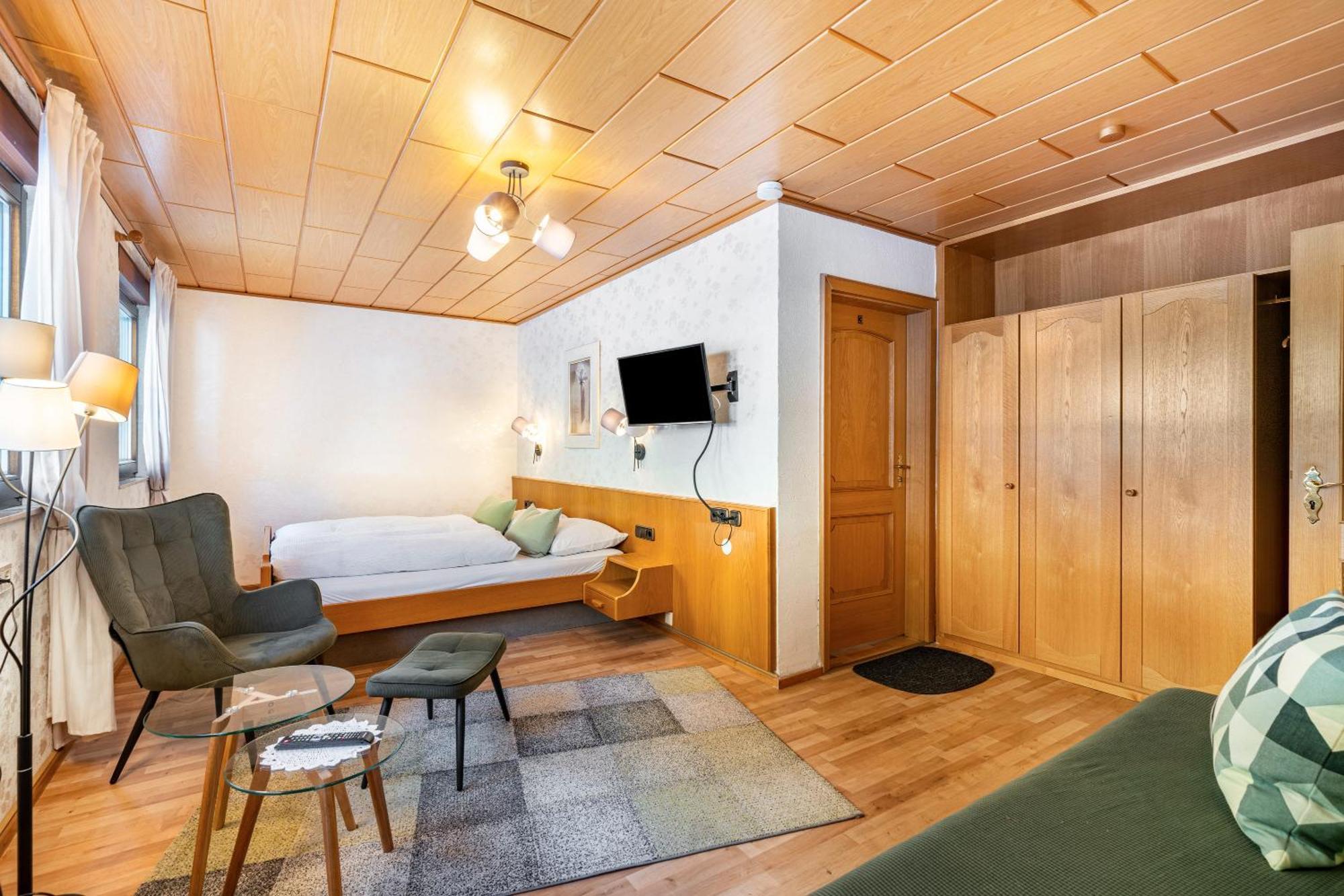 Gaestehaus Absbachtal 바트리폴드사우샤프바흐 외부 사진